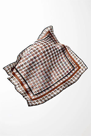 Twill Kazayağı Desenli Taba Renkli 90x90 Eşarp (İpek İçermez) Kenar Dikiş Şekli El Dikişli