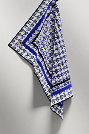 Twill Kazayağı Desenli Saks Renkli 90x90 Eşarp (İpek İçermez) Kenar Dikiş Şekli El Dikişli