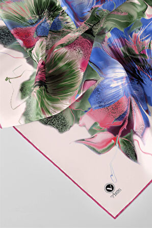 Twill Çiçek Desenli Pembe - Saks Renkli 90x90 Eşarp (İpek İçermez) Kenar Dikiş Şekli El Dikişli