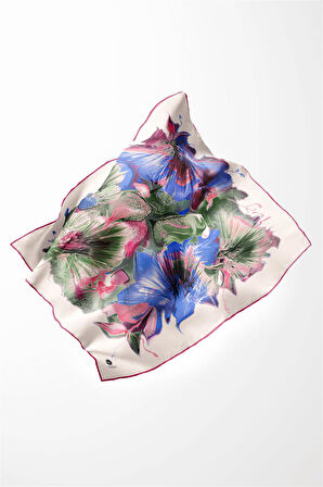 Twill Çiçek Desenli Pembe - Saks Renkli 90x90 Eşarp (İpek İçermez) Kenar Dikiş Şekli El Dikişli