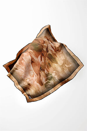 Twill Sulu Boyalı Çiçek Desenli Taba Renkli 90x90 Eşarp (İpek İçermez) Kenar Dikiş Şekli El Dikişli