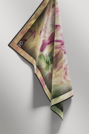 Twill Sulu Boyalı Çiçek Desenli Pembe Renkli 90x90 Eşarp (İpek İçermez) Kenar Dikiş Şekli El Dikişli