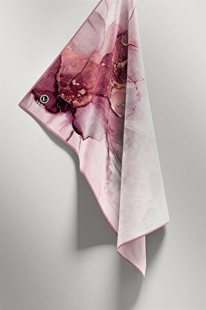 Twill Batik Desenli Pembe Renkli 90x90 Eşarp (İpek İçermez) Kenar Dikiş Şekli El Dikişli
