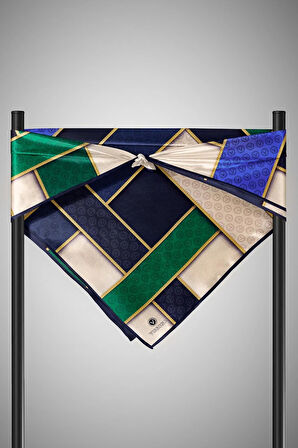%100 Twill İpek Geometrik Desenli Zümrüt Yeşili - Saks Renkli 90x90 Eşarp Dikim Şekli : El Dikişi