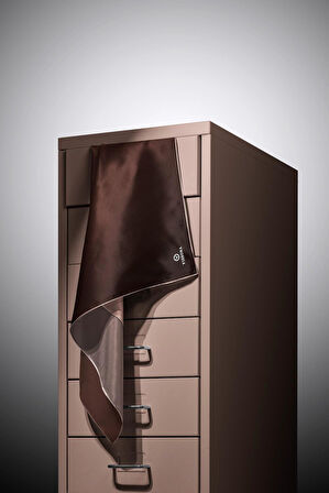 %100 Twill İpek Degrade Desenli Sütlü Kahve Renkli 90x90 Eşarp Dikim Şekli : El Dikişi