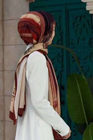 LÜKS MEDİNE İPEĞİ ÇİZGİ DESENLİ BORDO RENKLİ 75X195 KIRIŞMAZ ŞAL MOSS KREP DİKİŞ TİPİ İTALYAN DİKİŞLİ