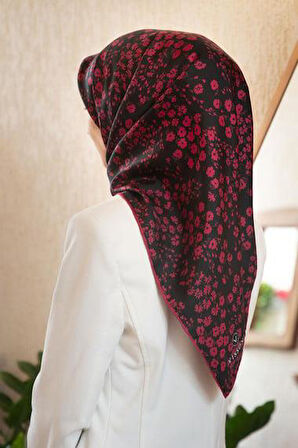 Vissona Tivil İpek Eşarp 60911 - 3 - 0001 - 0018 Siyah Kırmızı Çiçek Desen