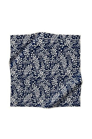 Vissona Tivil İpek Eşarp 60911 - 16 - 0033 - 0003 Lacivert Beyaz Çiçek Desen