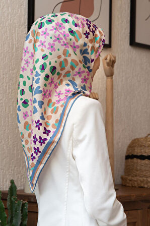 %100 Twill İpek Kalpli Leopar Desenli İndigo - Pembe Renkli 90x90 Eşarp Dikim Şekli : El Dikişi