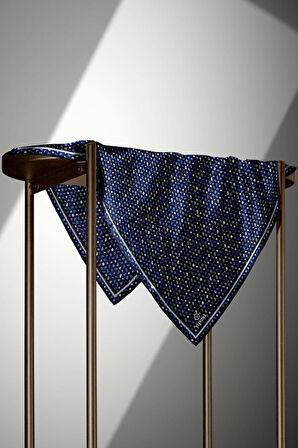 %100 Twill İpek Çıtır Desenli Lacivert Renkli 90x90 Eşarp Dikim Şekli : El Dikişi