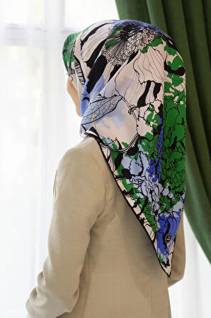 %100 Twill İpek Yaprak Desenli Saks - Zümrüt Yeşili Renkli 90x90 Eşarp Dikim Şekli : El Dikişi