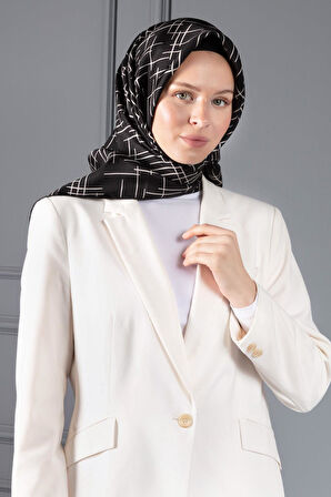 %100 Twill İpek Çizgi Desenli Siyah - Krem Renkli 90x90 Eşarp Dikim Şekli : El Dikişi