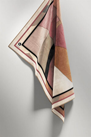 Twill Geometrik Desenli Bej Renkli 90x90 Eşarp (İpek İçermez) Kenar Dikiş Şekli El Dikişli