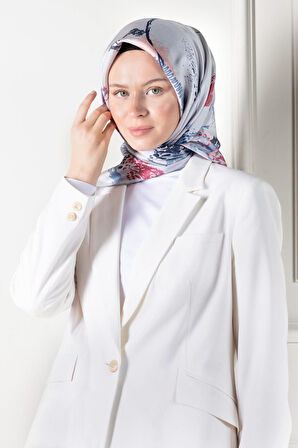 %100 Twill İpek Suluboya Çiçek Desenli Gri - Pudra Renkli 90x90 Eşarp Dikim Şekli : El Dikişi