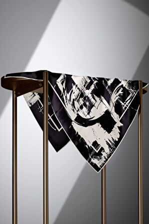 % 57 İPEK % 43 VİSKON Twill İpek Geometrik Desenli Siyah - Krem Renkli 90x90 Eşarp Dikim Şekli : El Dikişi