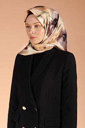 %100 Twill İpek Çiçek Desenli Bej - Sütlü Kahve Renkli 90x90 Dikim Şekli : El Dikişi Eşarp