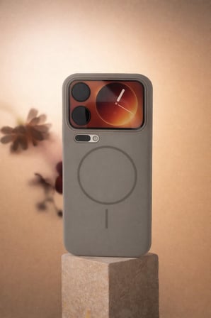 Mİ 17 Pro Max Uyumlu Kamera Çıkıntılı Magsafe Wireless Şarj Özellikli Sert Sararmaz Silikon Kılıf