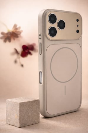 iPhone 17 Pro Max Uyumlu Kamera Korumalı Magsafe Wireless Şarj Özellikli Full Glass Arka Kapak