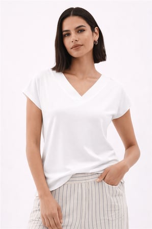 Fashion Friends V Yaka Sırtı Çapraz Biyeli Kadın T-Shirt 26Y0193K1