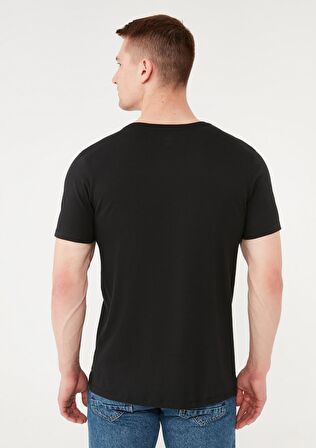Mavi V Yaka Siyah Basic Tişört 065586-900