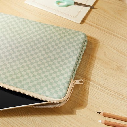 Ocean Home Textile Su İtici Leke Tutmaz Mint Dama Desen Tablet Taşıma Çantası / Kılıfı 32.5 x 24 x 2 cm