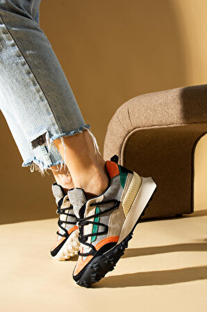 Yeni Sezon Kalın Taban Bağcıklı Moda Kadın Sneakers 36-144-23