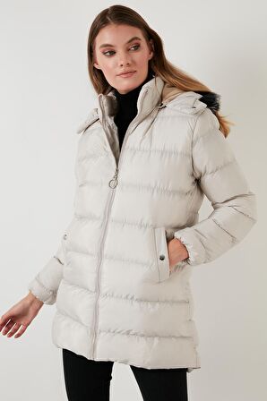 Lela Bayan Mont 5769000