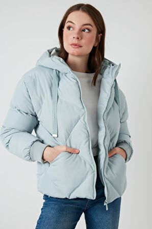 Lela Bayan Mont 6021158