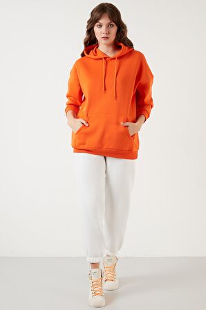 Lela Regular Fit Pamuklu Kapüşonlu Yaka Şardonlu Kışlık Sweat Kadın SWEAT 5863854