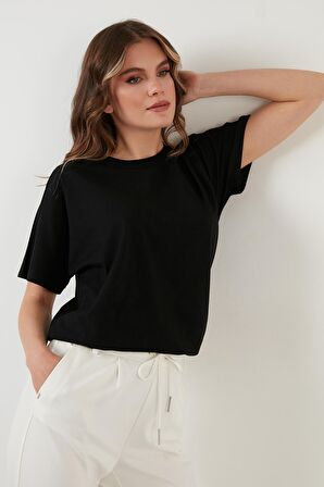 Lela Bayan T Shirt 5864489