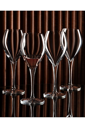 Madame Coco Volante 4-lü Kırmızı Şarap Kadehi Seti