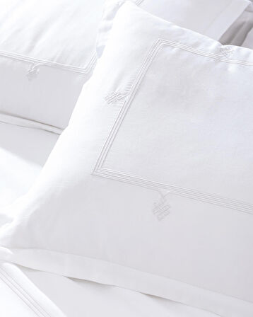 Madame Coco Lilas Family Size Nakışlı Saten Nevresim Takımı - Açık Gri