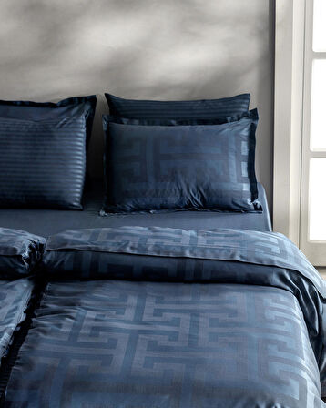 Madame Coco Belda Family Sıze Jakarlı Saten Nevresim Takımı