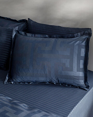 Madame Coco Belda Family Sıze Jakarlı Saten Nevresim Takımı