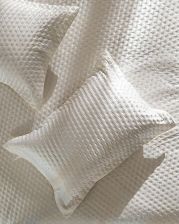 Arles Çift Kişilik Saten Yatak Örtüsü - Ekru