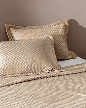 Boulogne Çift Kişilik Kadife Yatak Örtüsü