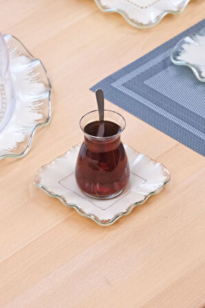 Glore Kare Latte Şeffaf Platin Yaldızlı 6 Kişilik Cam Çay Tabağı Takımı