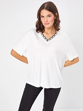 Çizgili Triko Detaylı V Yaka t-shirt 68180