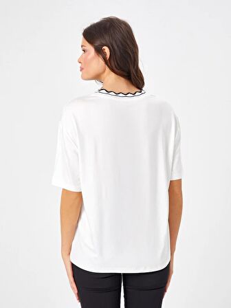 Çizgili Triko Detaylı V Yaka t-shirt 68180