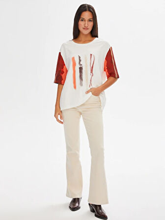 Kolları Çizgili Batik Desen Garnili Yuvarlak Yaka T-Shirt 68621