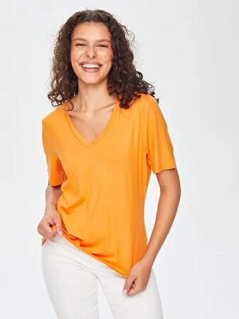 V Yaka Kısa Kol T-Shirt 69027