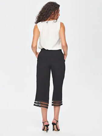 Paçası Dantel Detaylı Kendinden Dokulu Wide Leg Fit Caprı 69169