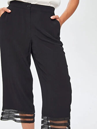 Paçası Dantel Detaylı Kendinden Dokulu Wide Leg Fit Caprı 69169