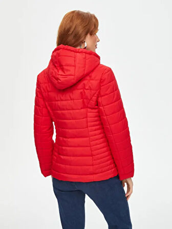 İçi Slogan Baskı Detaylı Renkli Kordonlu Kapitone Mont 69436