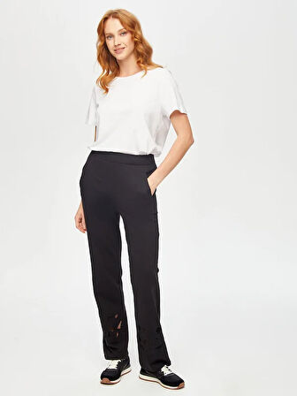 Delik İşi Nakış Detaylı Eşofman Alt 69253