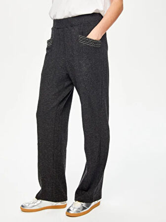 Zincir Şerit Detaylı Simli Yumuşak Dokulu Eşofman Alt 69255