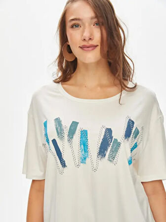 Baskı Ve Punto Nakış Detaylı Yuvarlak Yaka T-Shirt 69593