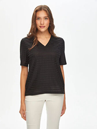 Kendinden Dokulu V Yaka TShirt 69589