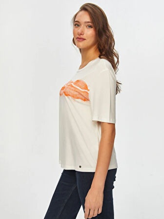 Relax Önü Comfort Baskılı Yuvarlak Yaka T-Shirt 69778