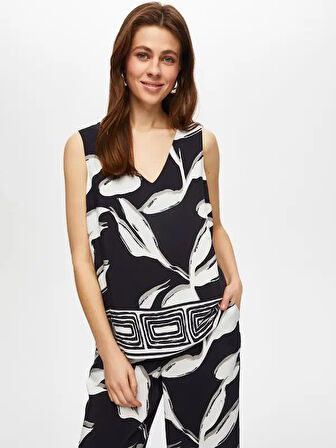 Monochrome Yaprak Desen V Yaka Atlet 013